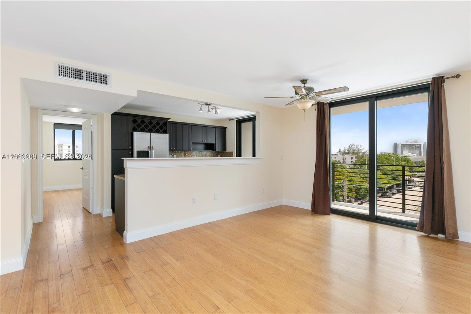 8100 Byron Ave 501 photo 8