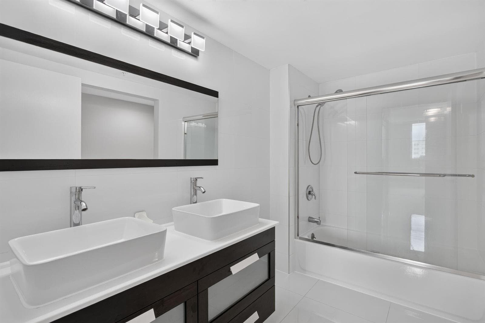 3020 NE 32nd Avenue 620 photo 19