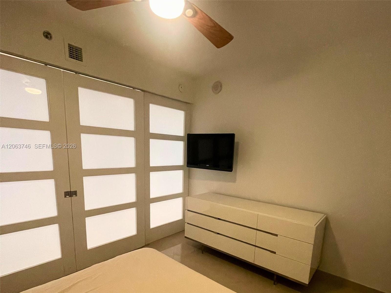 1830 S Ocean Dr 3011 photo 4
