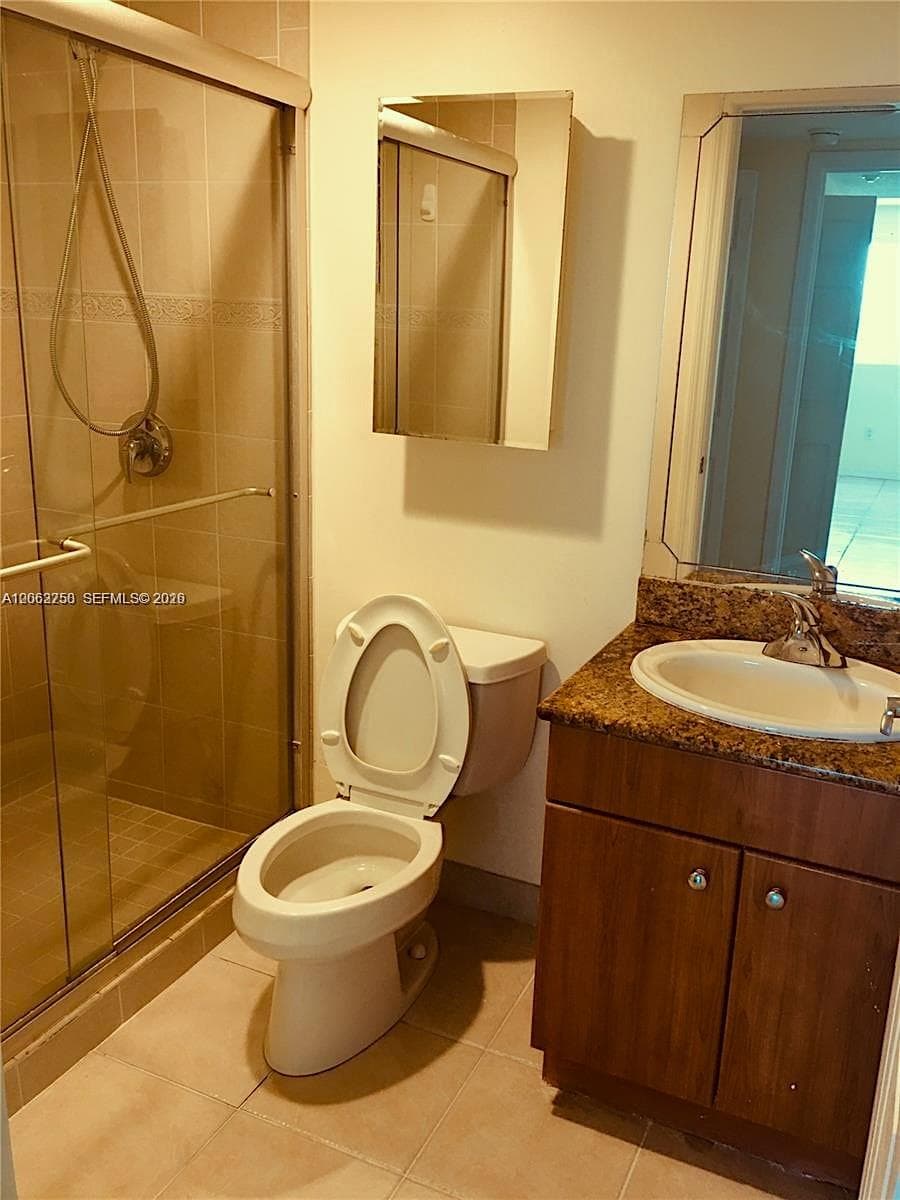 201 Golden Isles Dr 409 photo 23