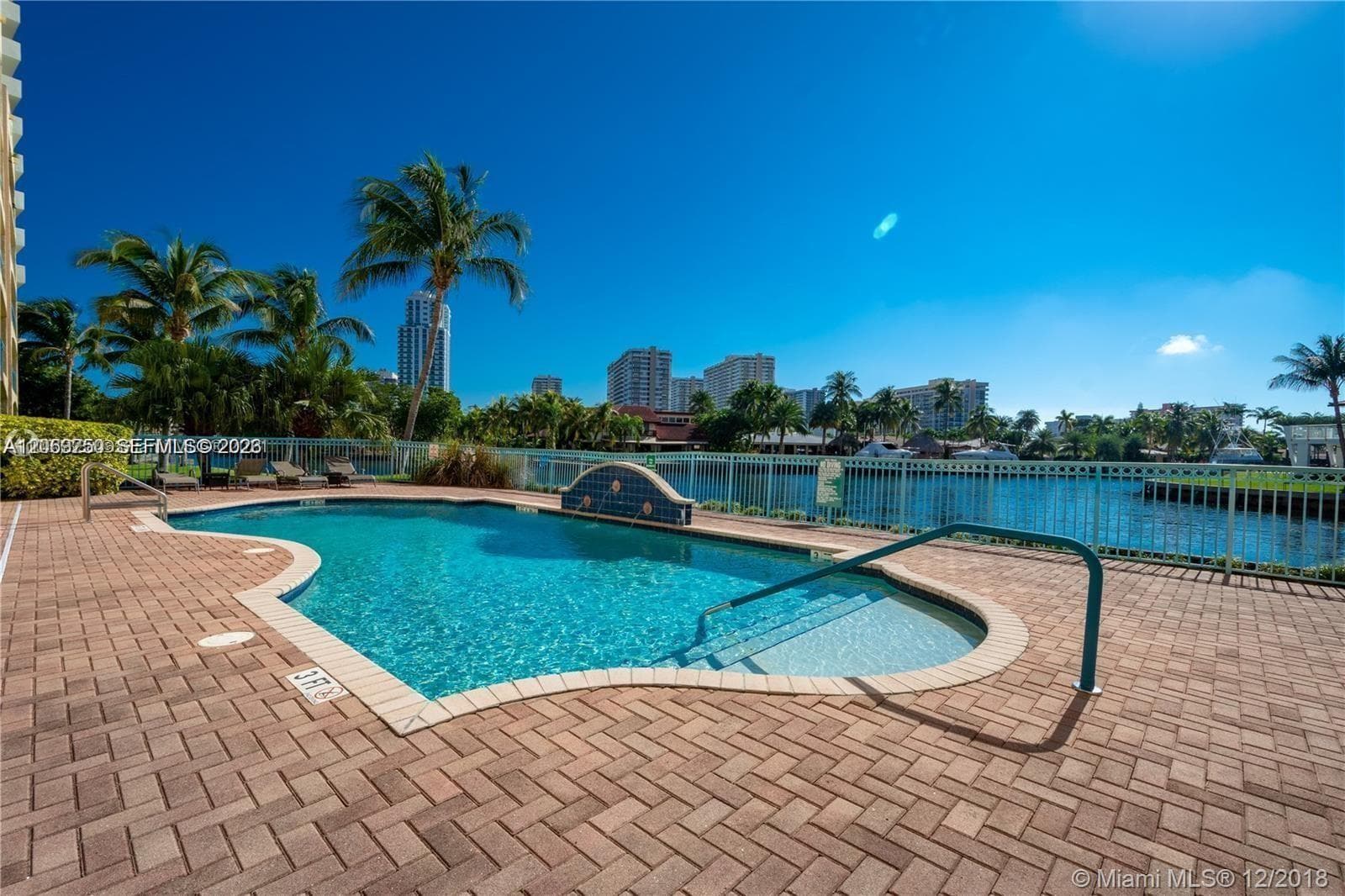 201 Golden Isles Dr 409 photo 7