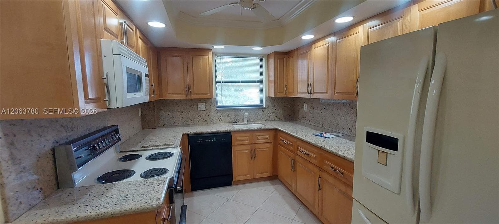 1900 Diana Dr 3A photo 17