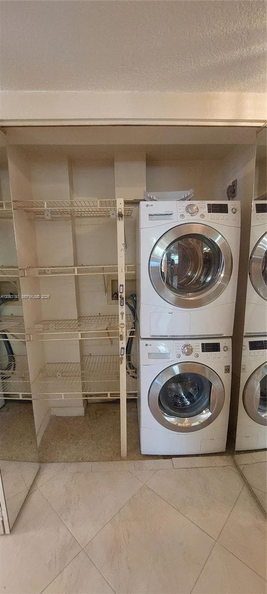 1900 Diana Dr 3A photo 12