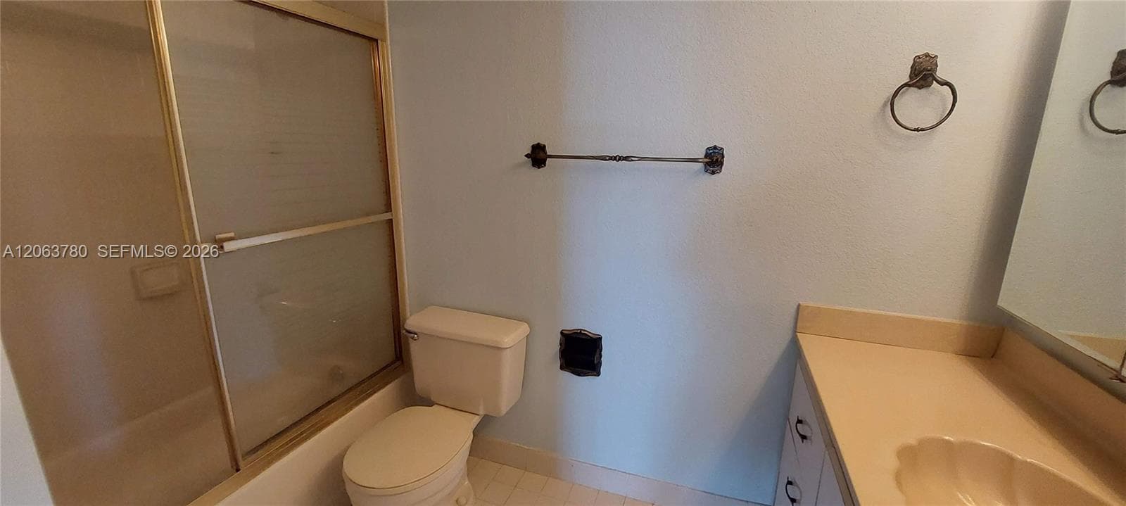 1900 Diana Dr 3A photo 9