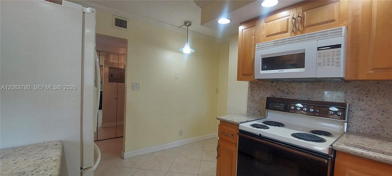 1900 Diana Dr 3A photo 18