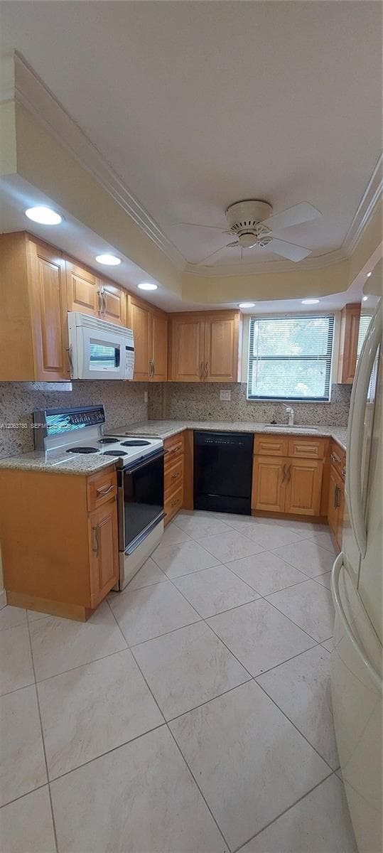 1900 Diana Dr 3A photo 11