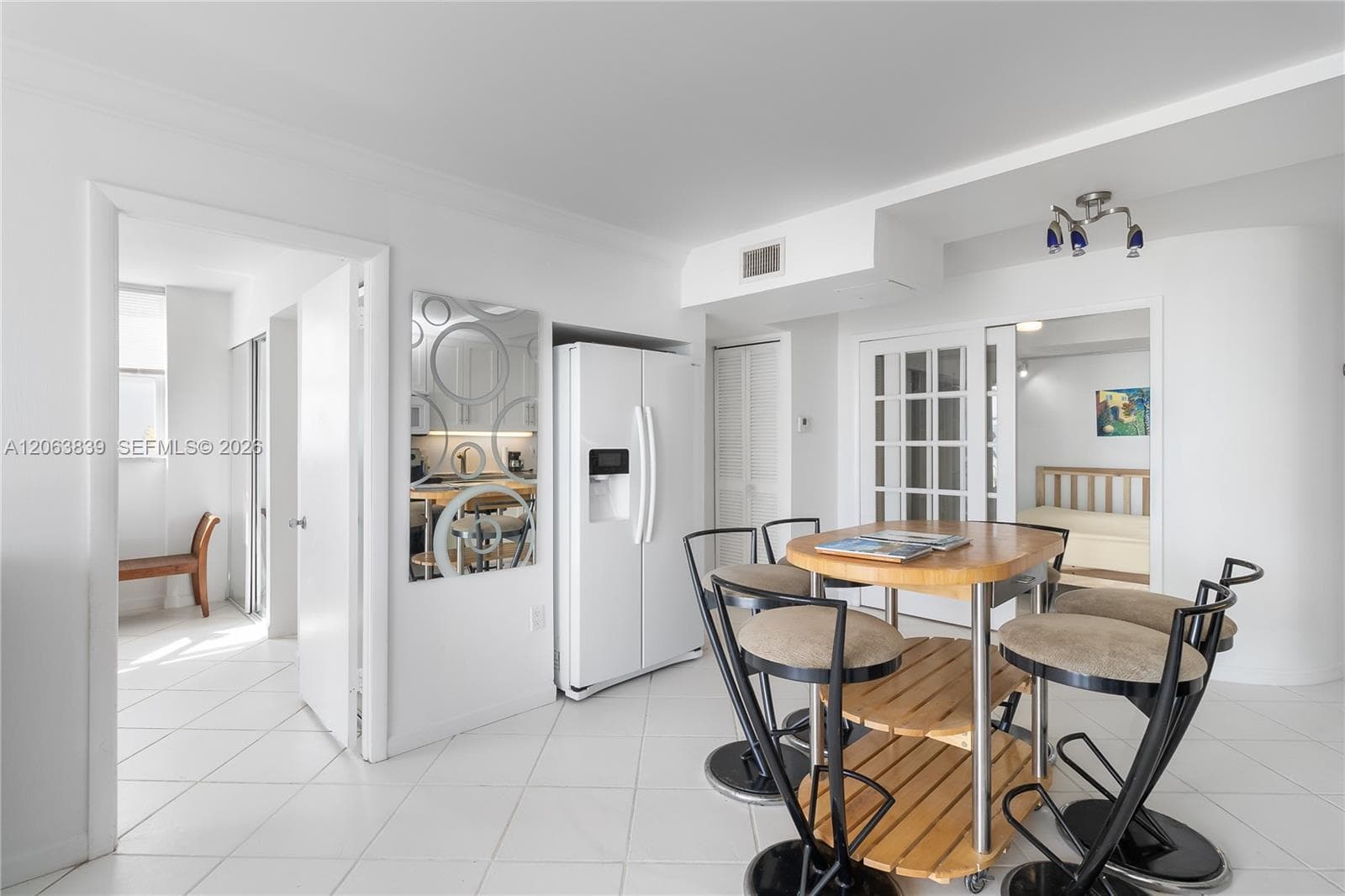 401 Ocean Dr 316 photo 8