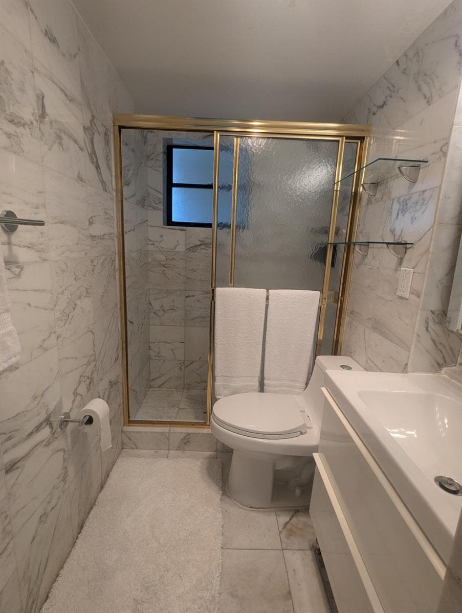 220 KINGS POINT Drive 501 photo 13