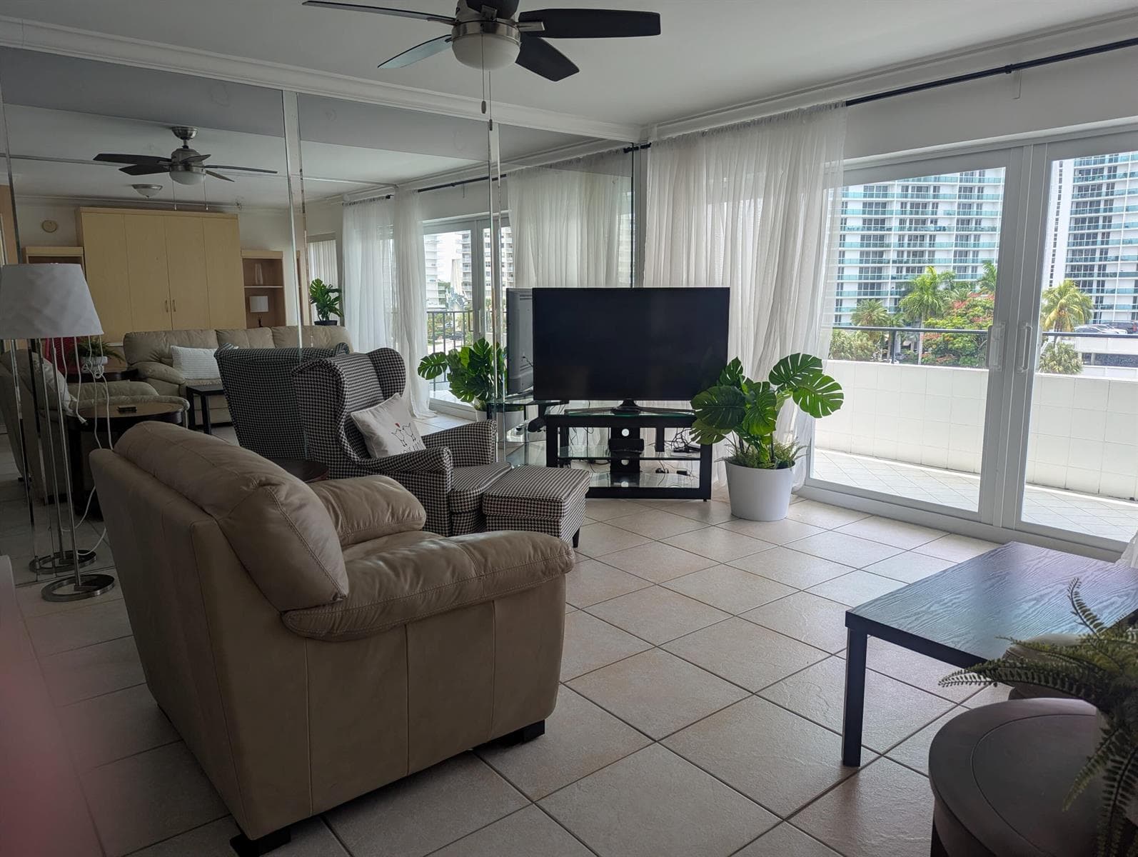220 KINGS POINT Drive 501 photo 7