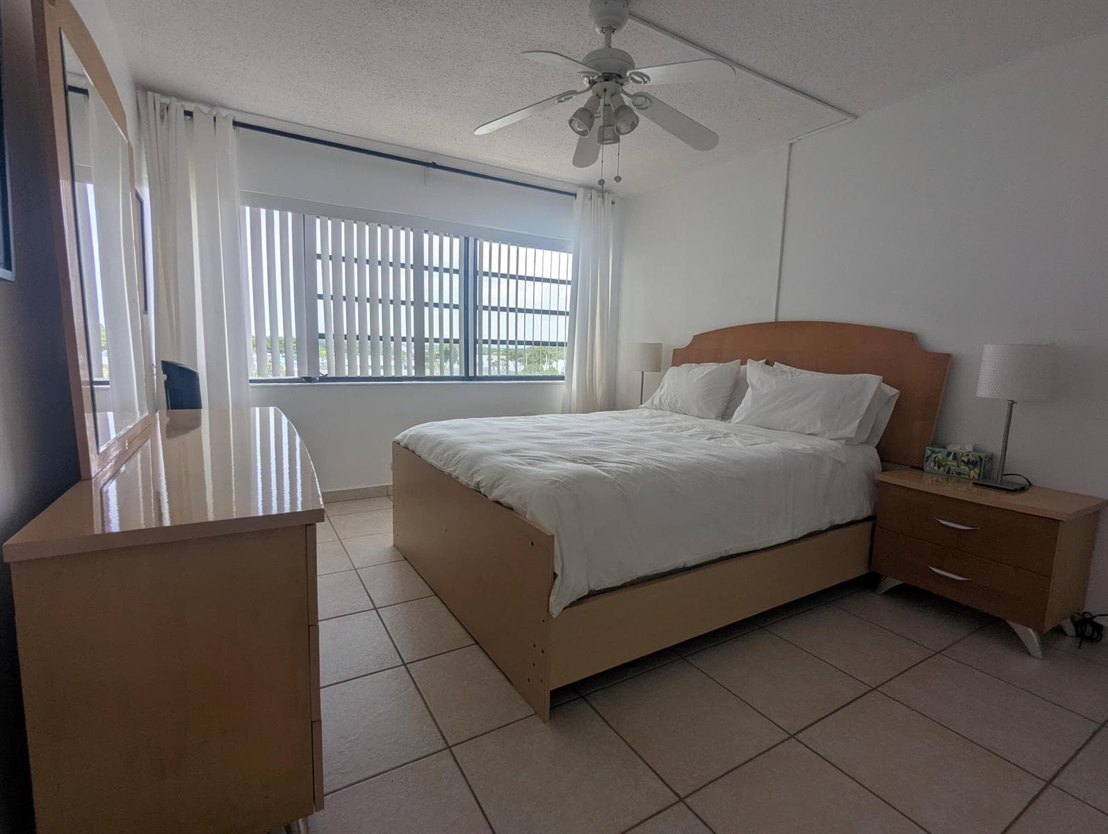 220 KINGS POINT Drive 501 photo 9