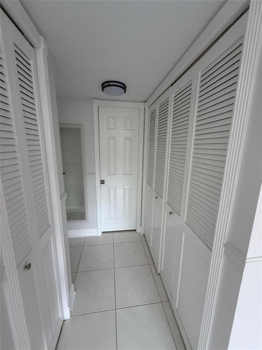 859 JEFFERY Street 1040 photo 23