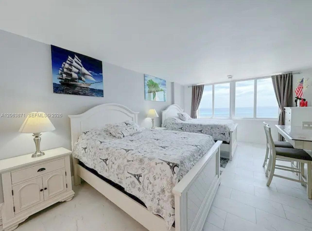 19201 Collins Ave 545 photo 7