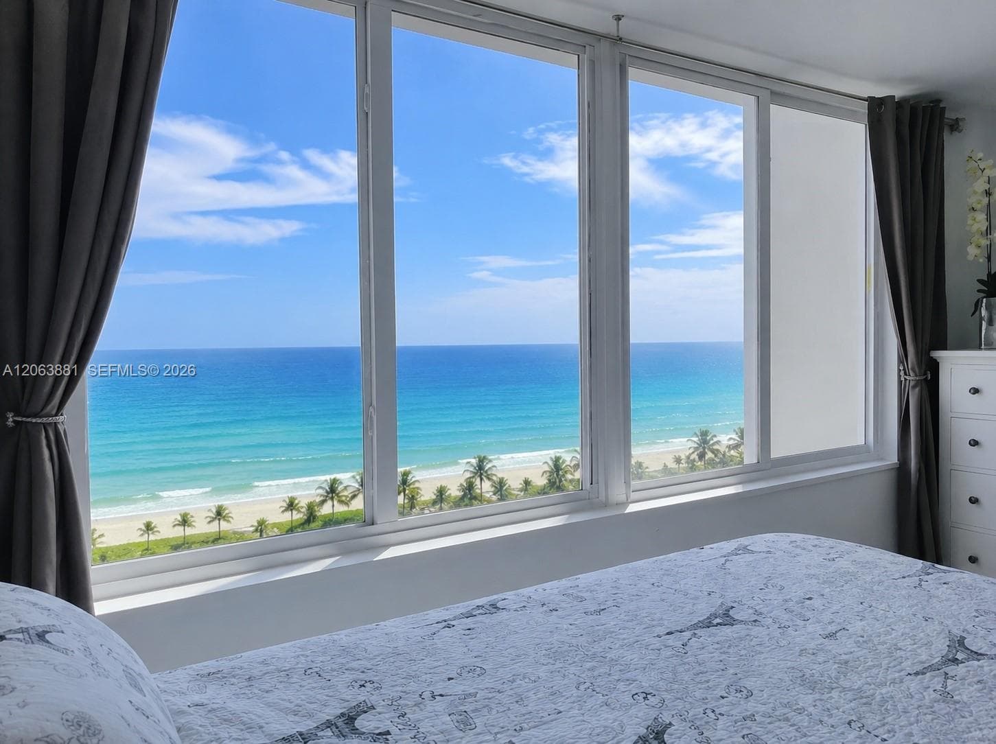 19201 Collins Ave 545 photo 4