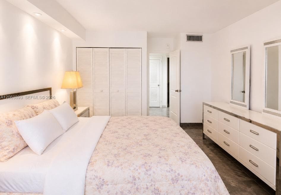 2030 S Ocean Dr 521 photo 18