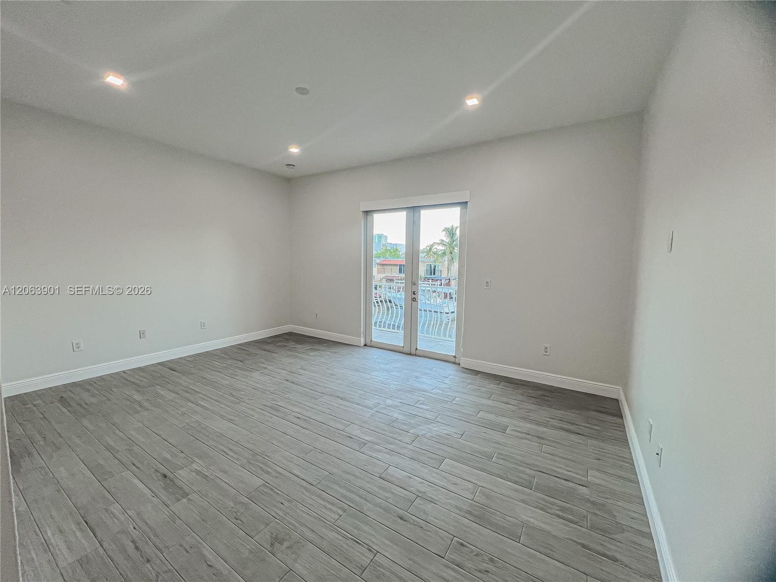 3850 NE 168th St 4 photo 13