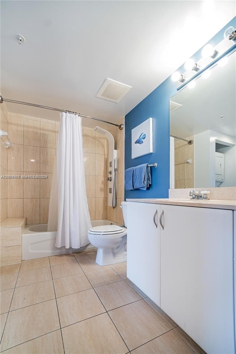 1750 N Bayshore Dr 5505 photo 22