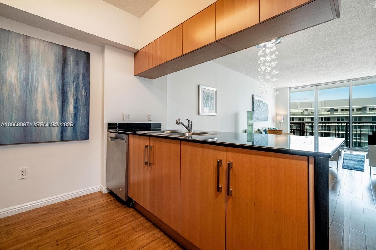 1750 N Bayshore Dr 5505 photo 7