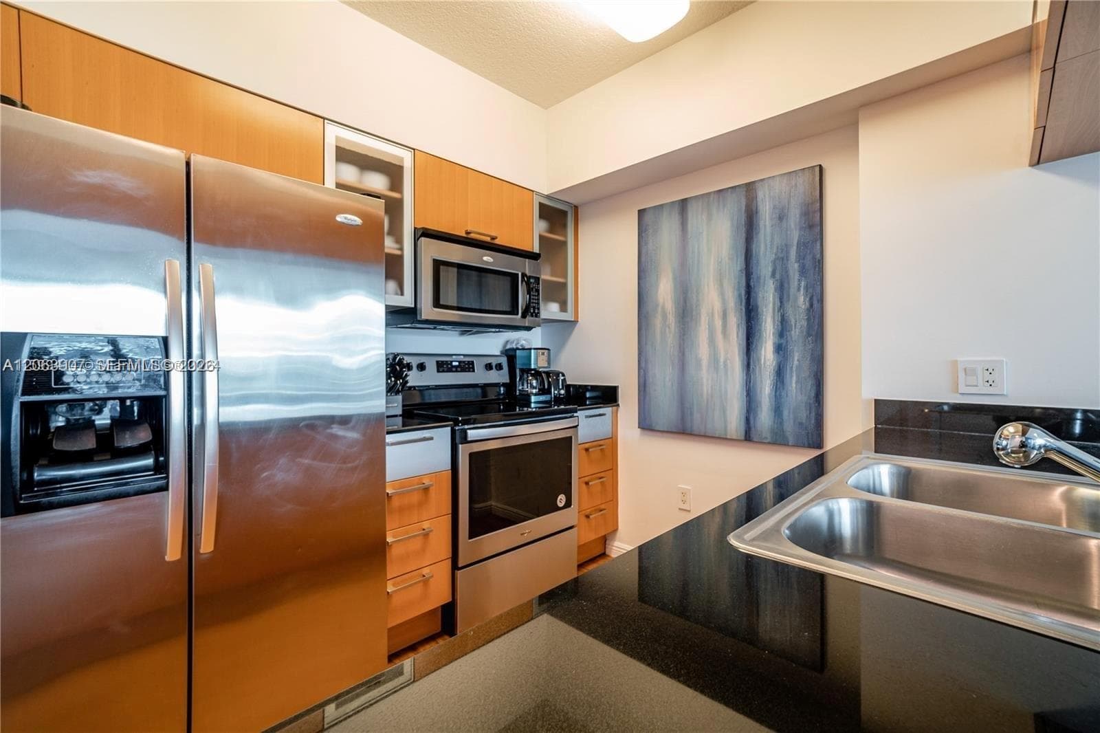 1750 N Bayshore Dr 5505 photo 4