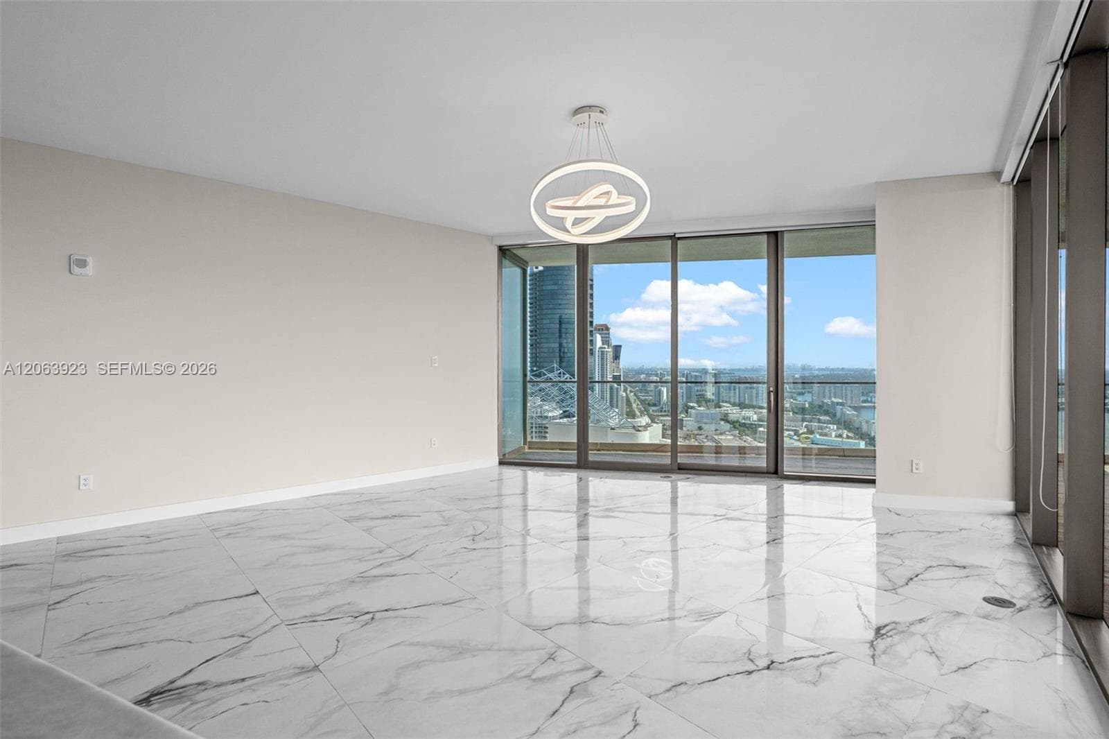 18975 Collins Ave 3605 photo 5