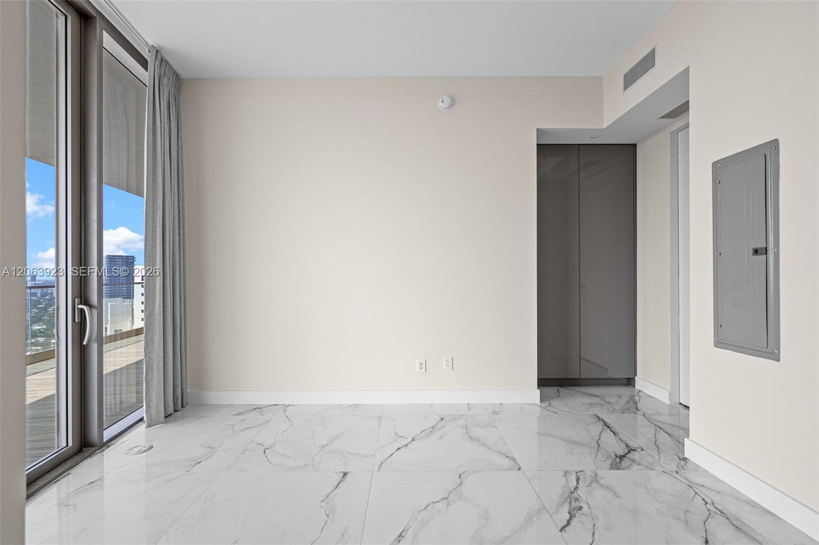 18975 Collins Ave 3605 photo 24
