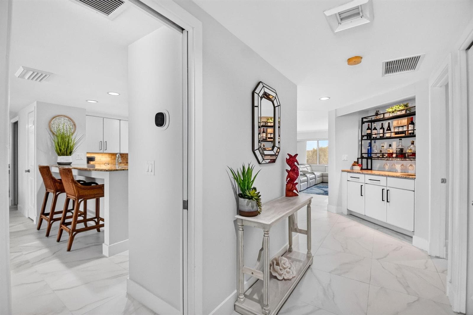 1149 Marine Way E G3L photo 5