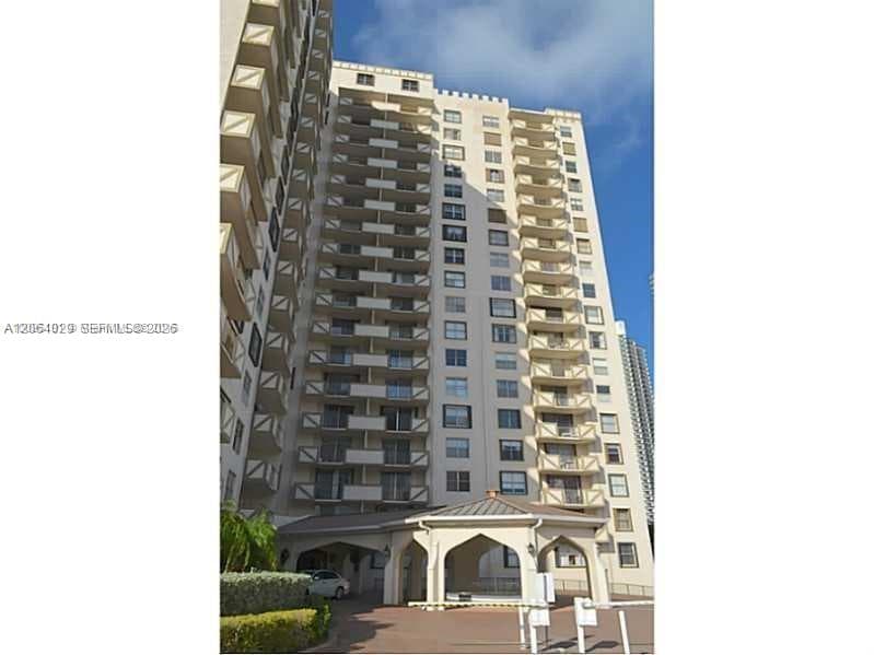 1865 S Ocean Dr 3L photo 2