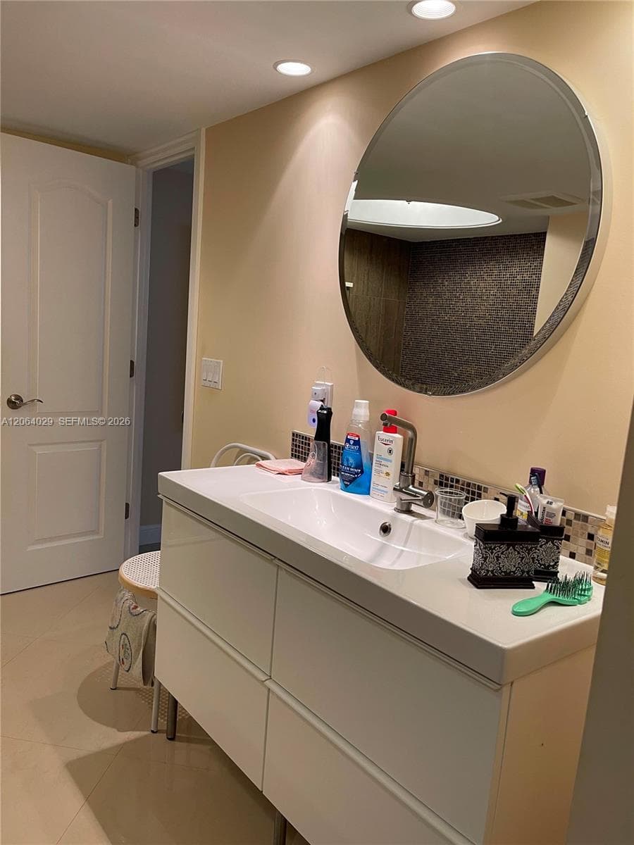 1865 S Ocean Dr 3L photo 17