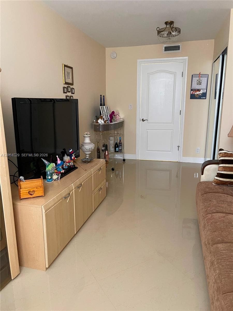 1865 S Ocean Dr 3L photo 19