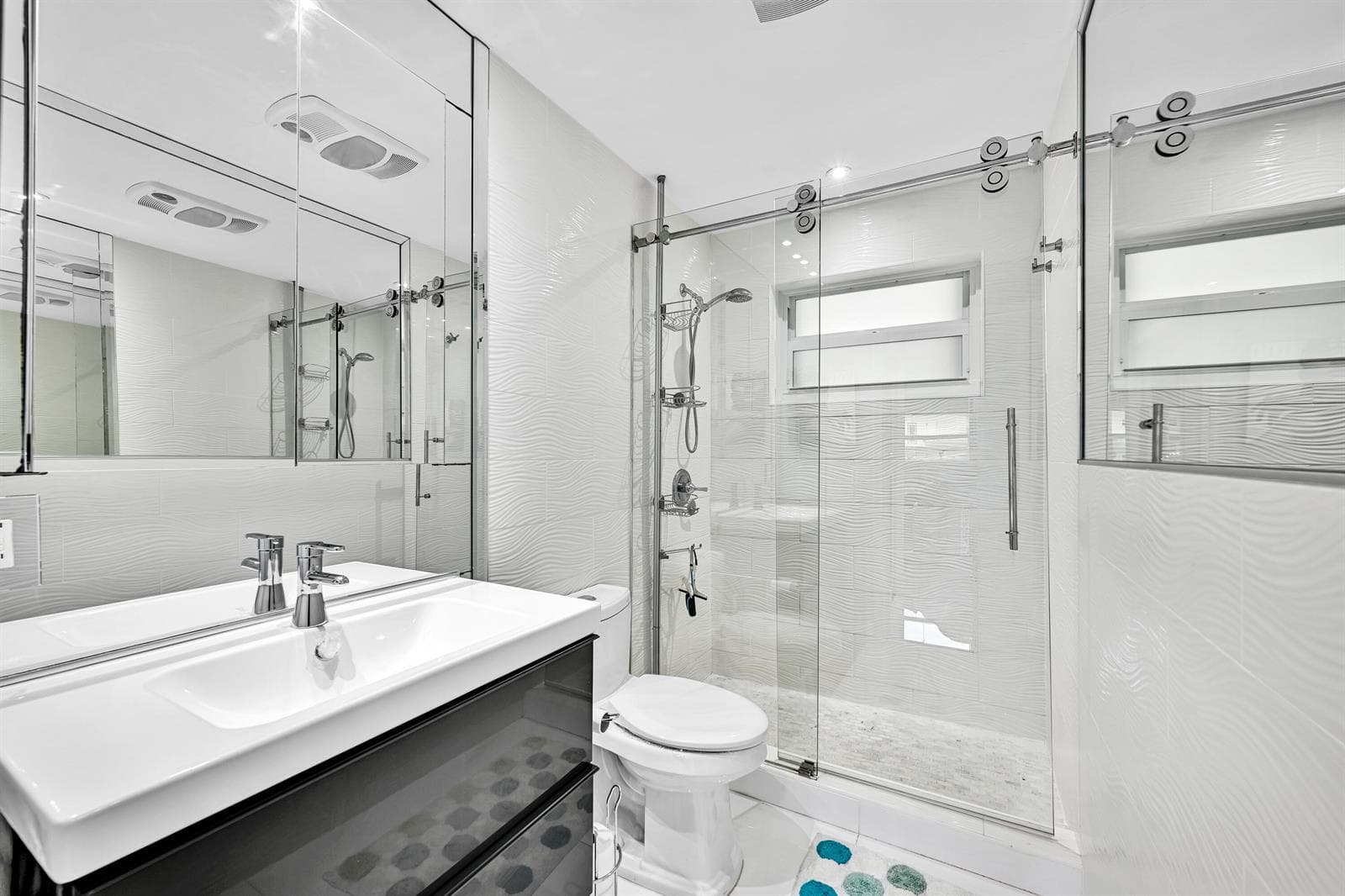 2600 Diana Drive 121 photo 17
