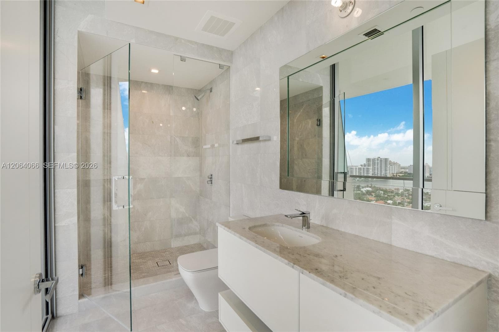 18501 Collins Ave 1804 photo 13