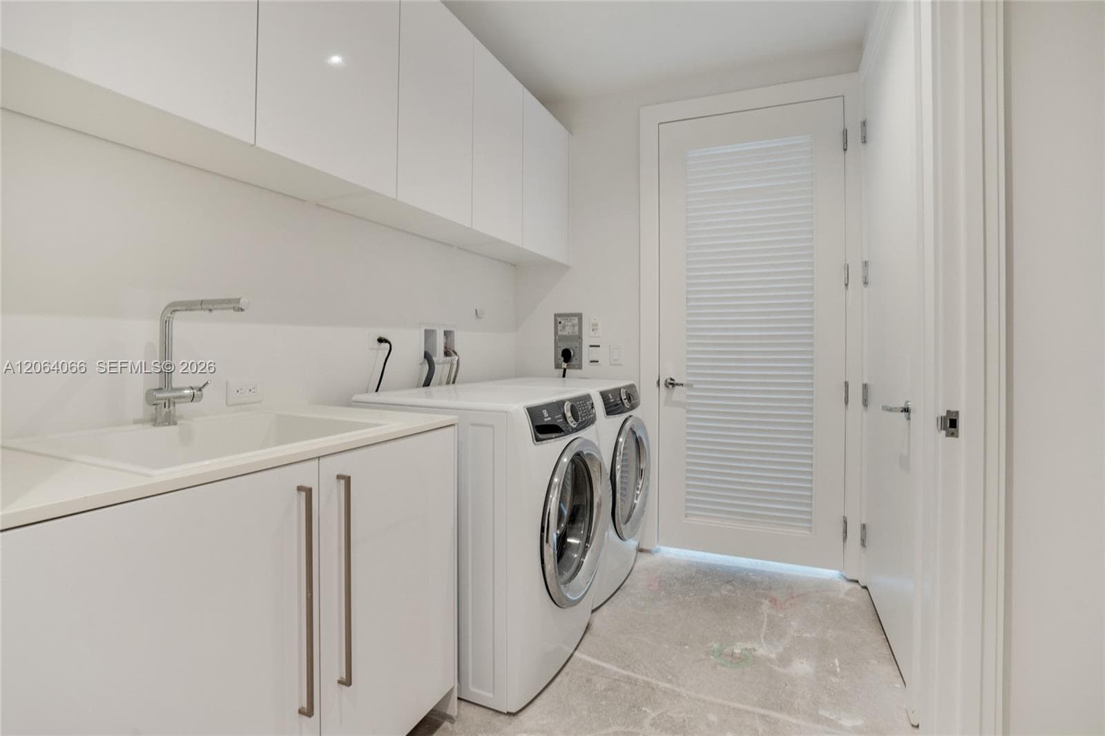 18501 Collins Ave 1804 photo 21