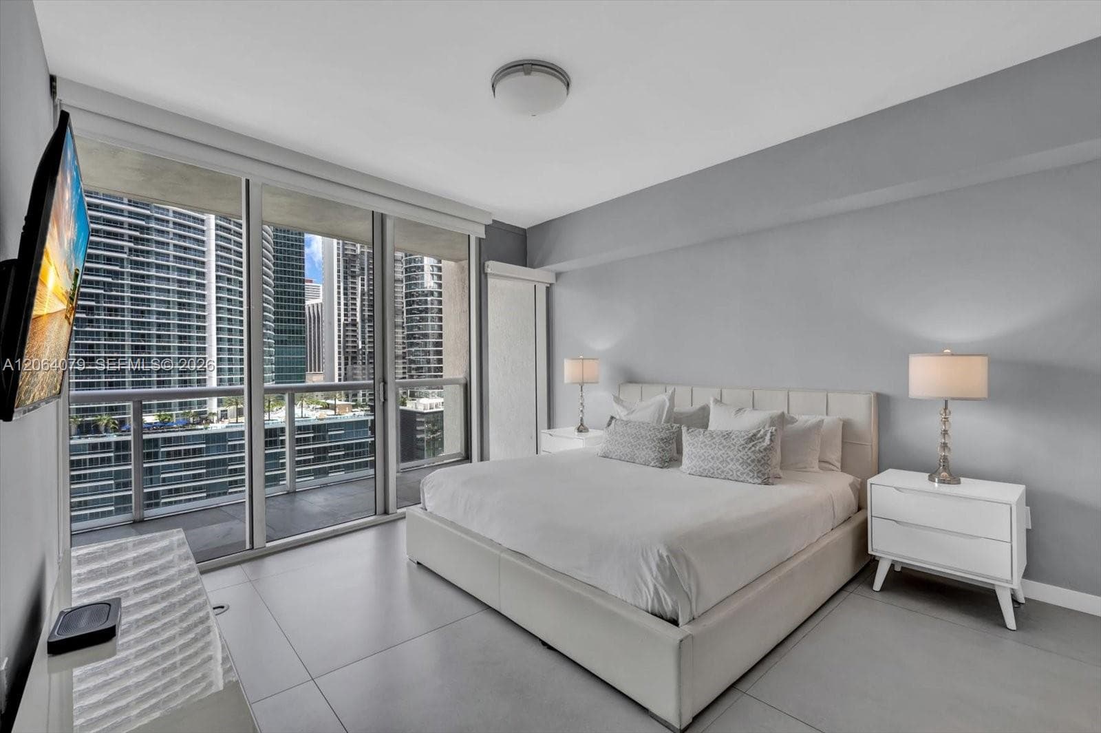 485 Brickell Ave 2103 photo 13