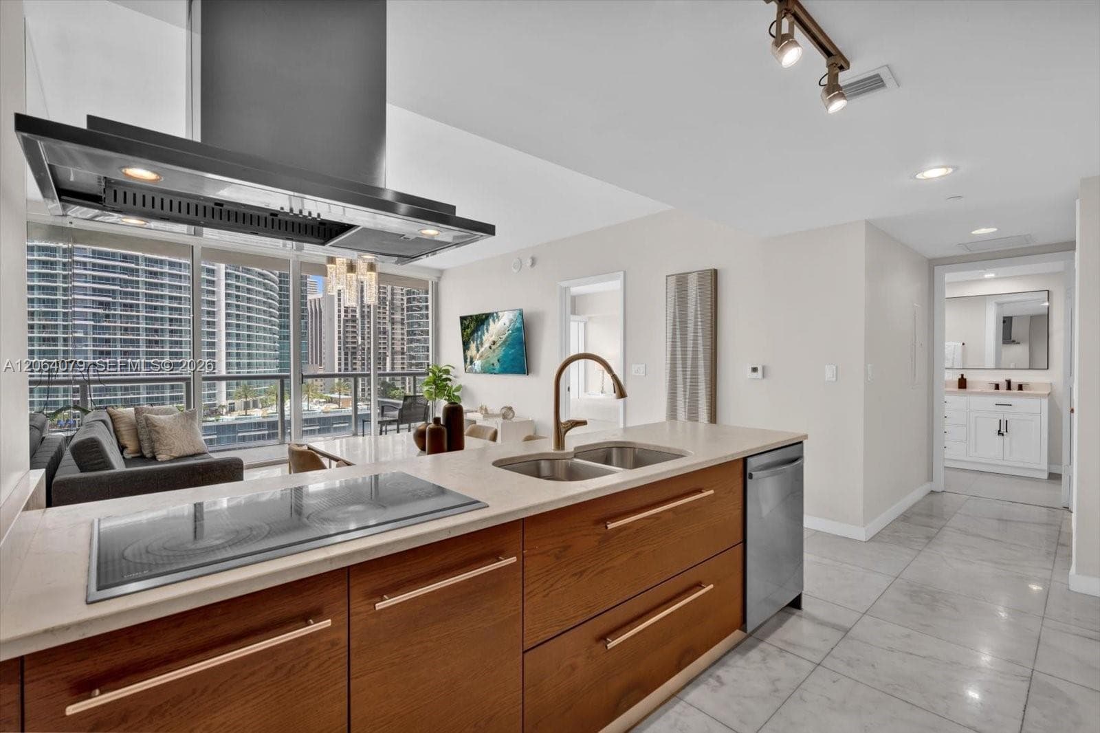 485 Brickell Ave 2103 photo 11