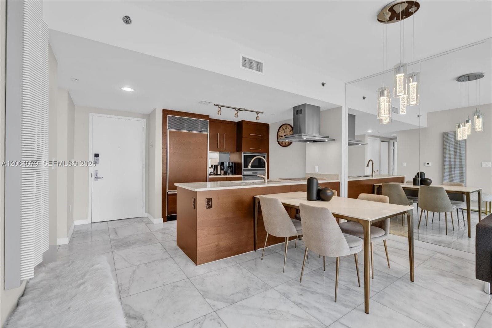 485 Brickell Ave 2103 photo 8