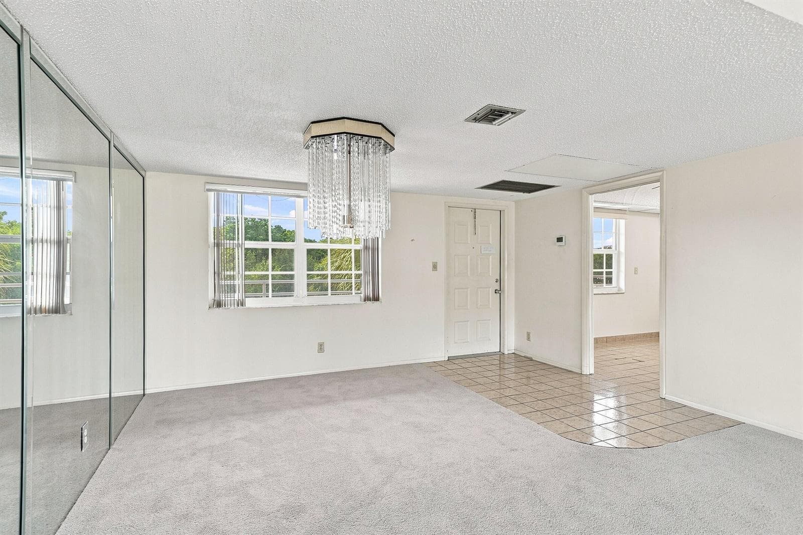 555 Oaks Lane 303 photo 12