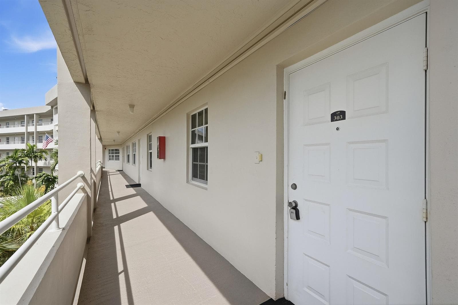 555 Oaks Lane 303 photo 8