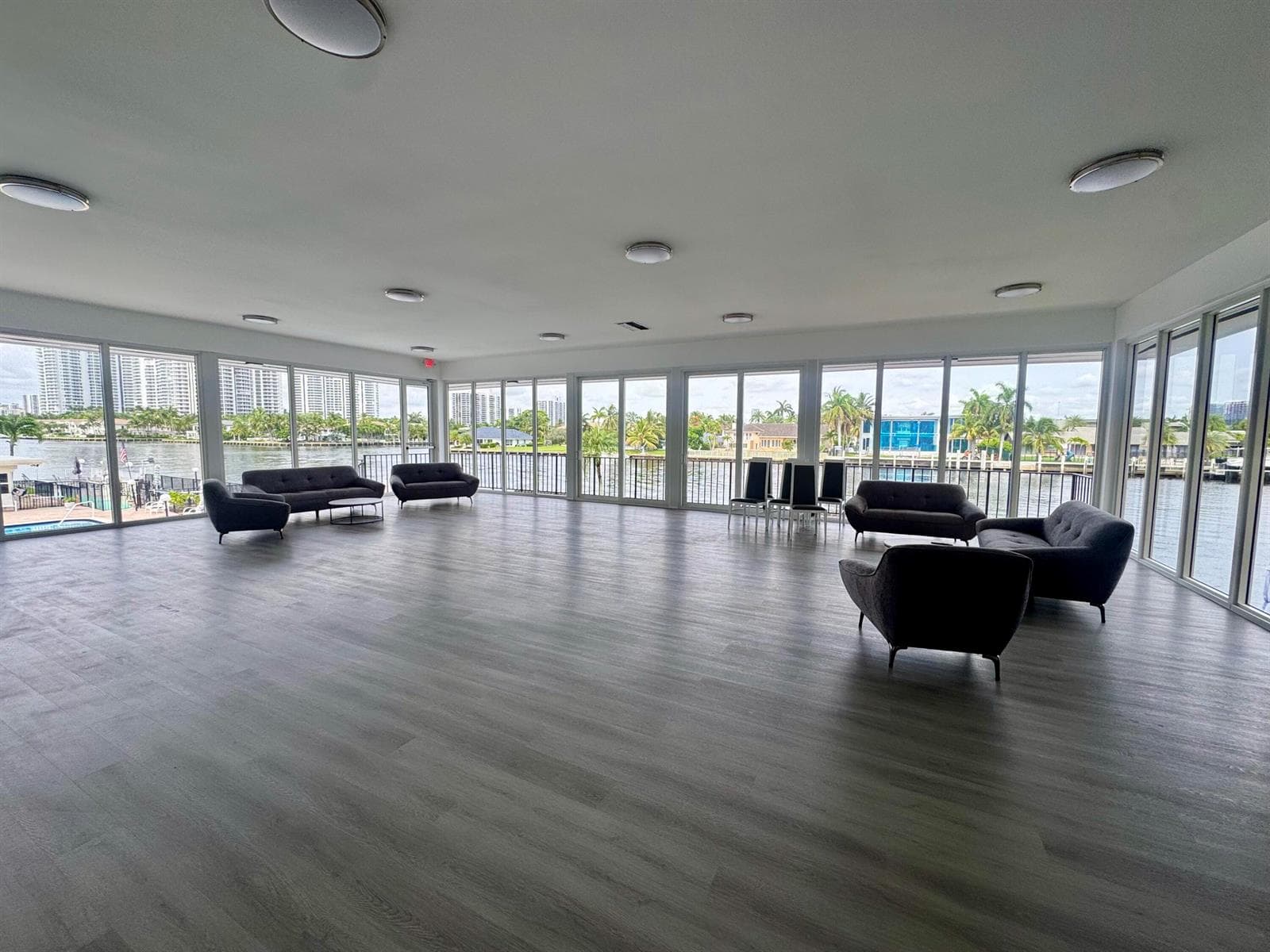3113 S OCEAN Drive 209 photo 24