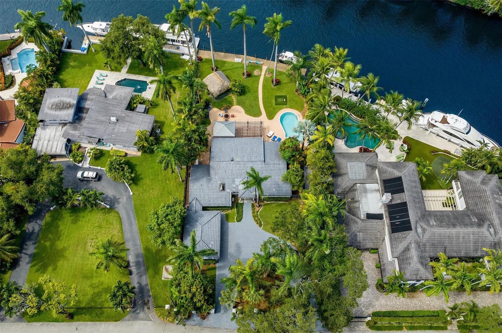 913 Coconut Drive photo 6