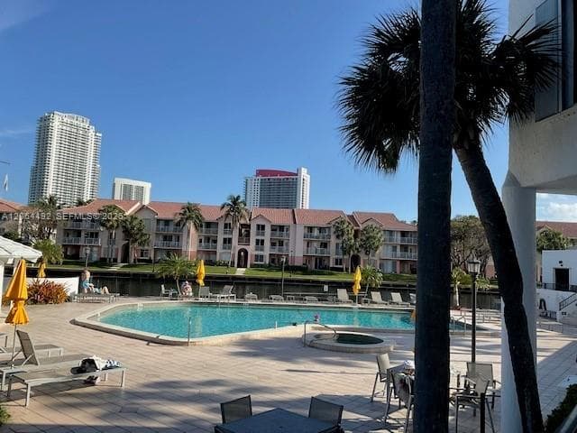 300 Three Islands Blvd 406 photo 14