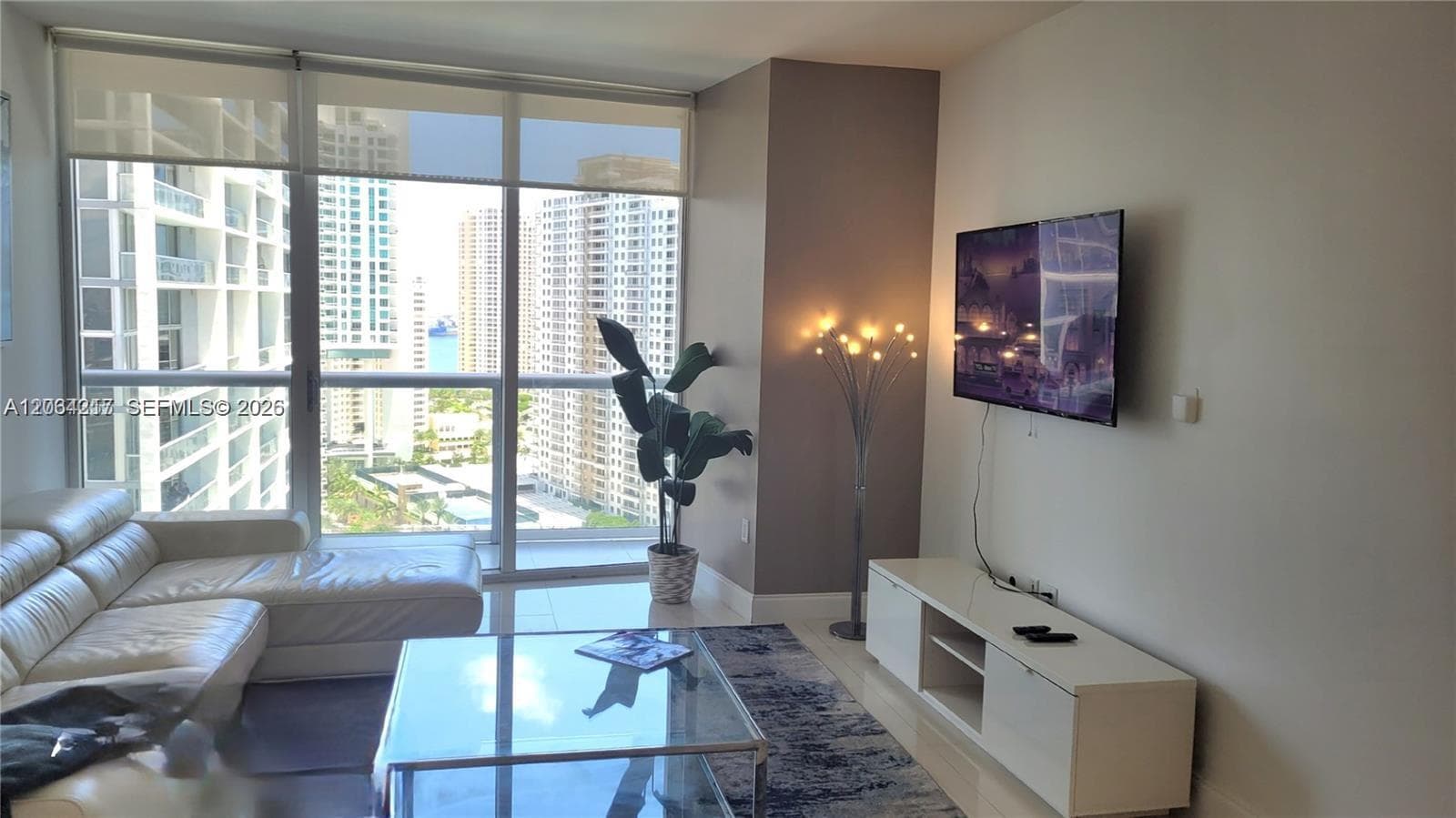 485 Brickell Ave 2311 photo 3