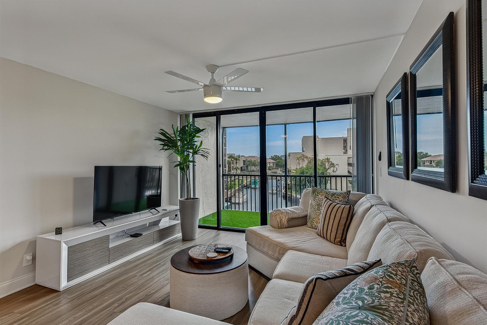 4 ROYAL PALM Way 3020 photo 13