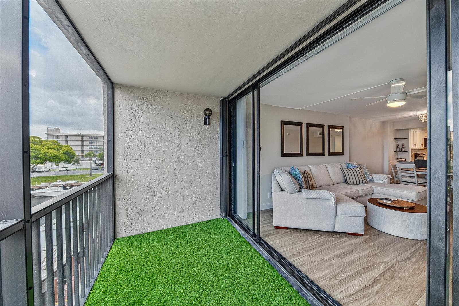 4 ROYAL PALM Way 3020 photo 16