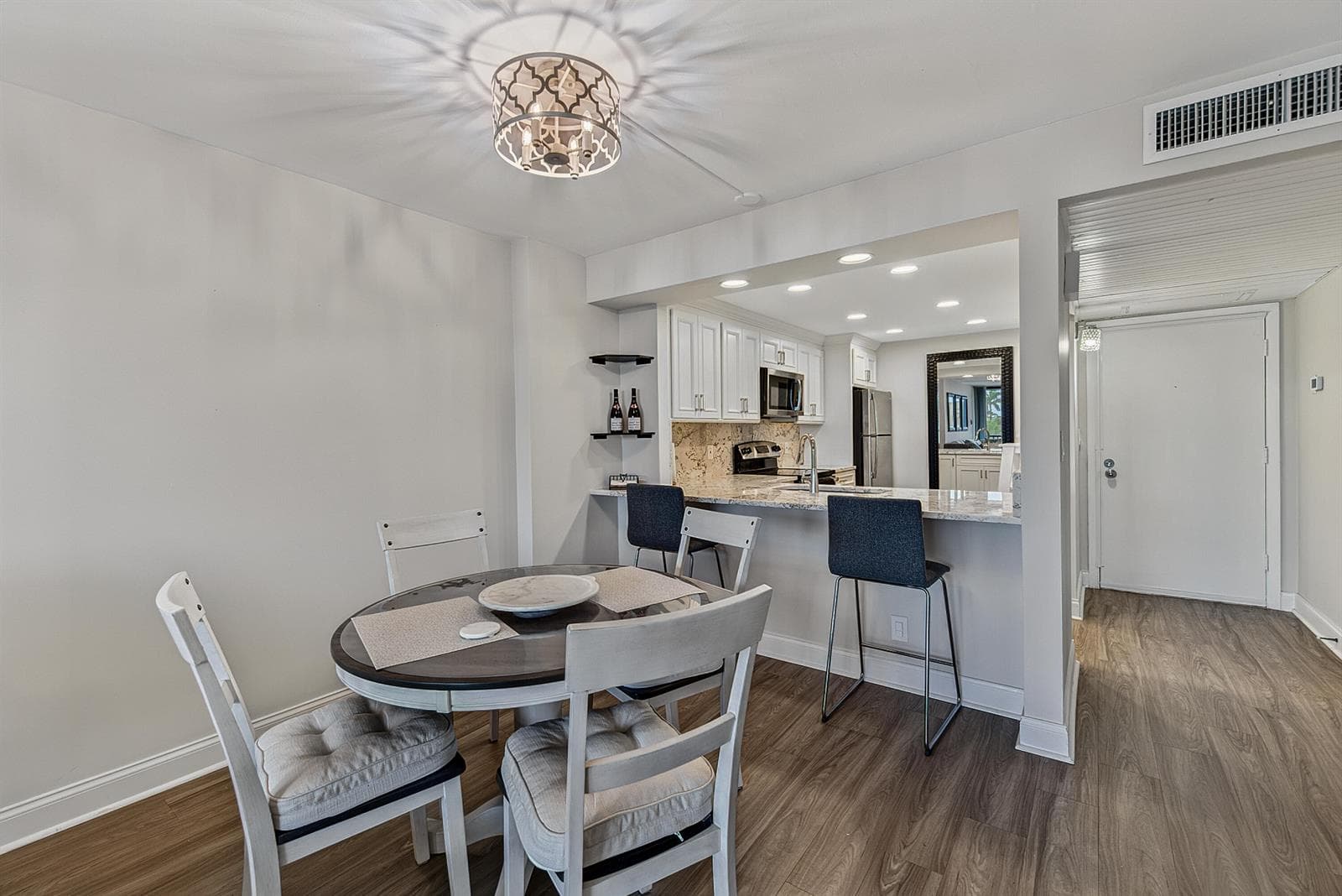 4 ROYAL PALM Way 3020 photo 5