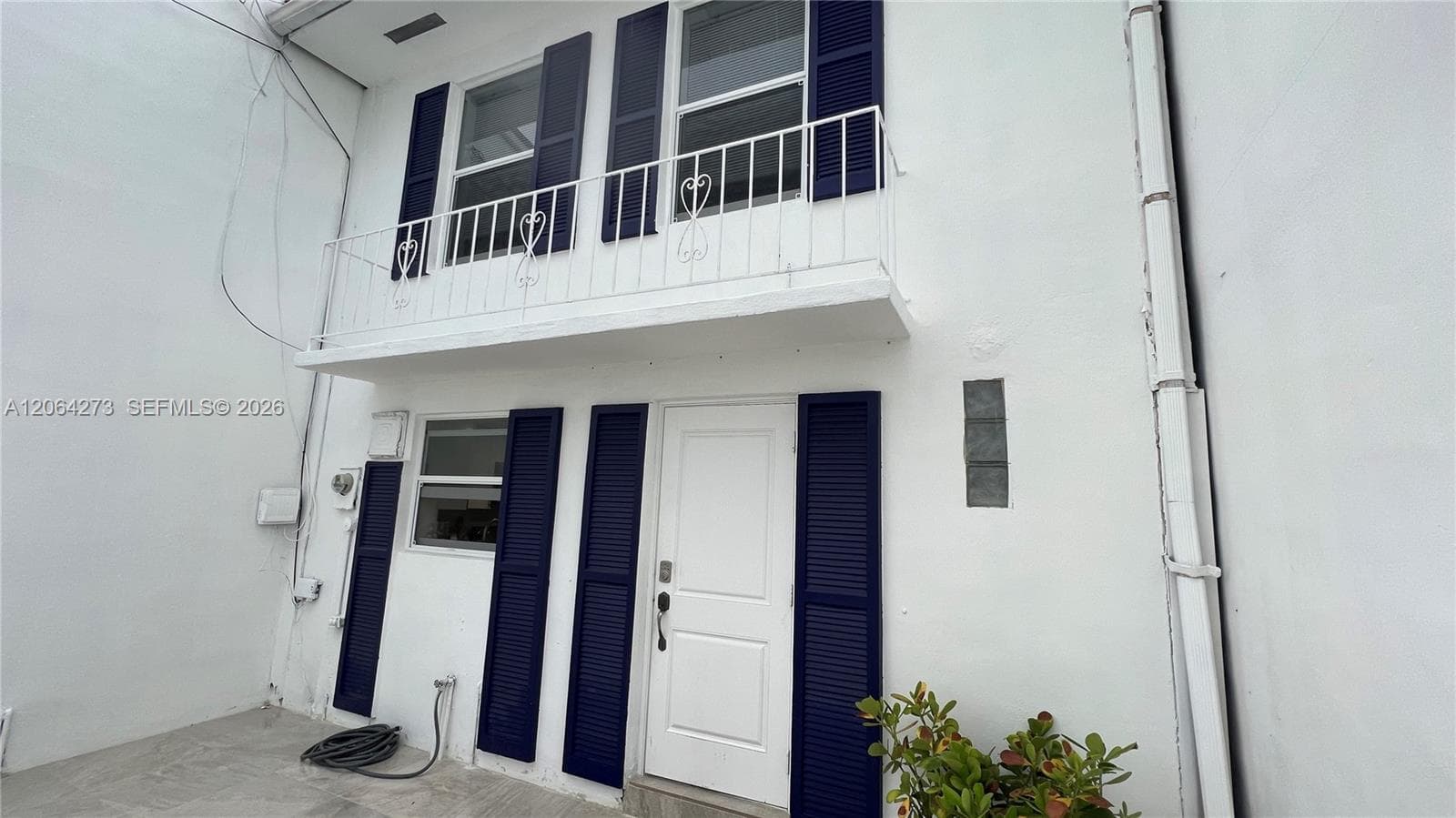 2061 NE 123rd St 2061 photo 10