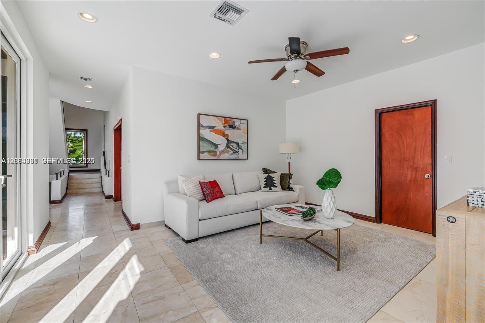 184 Paloma Drive photo 3