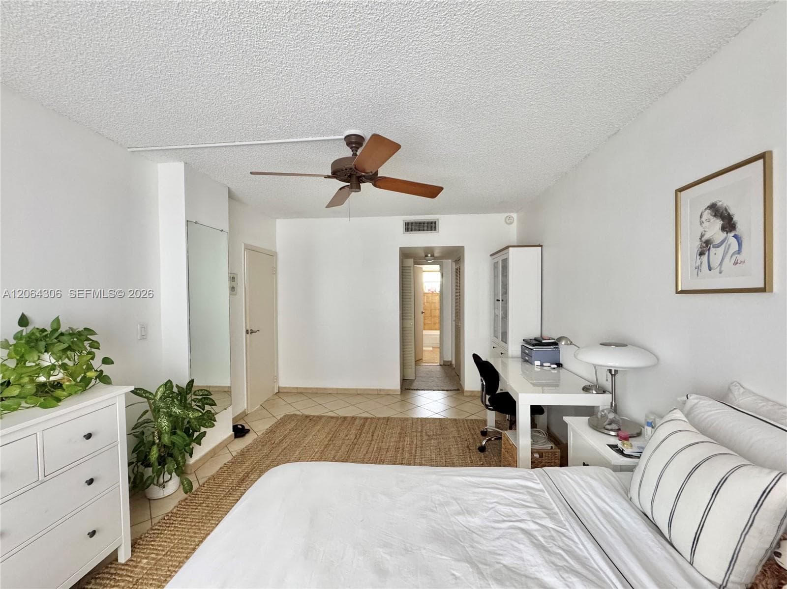 100 EDGEWATER DR 305 photo 10