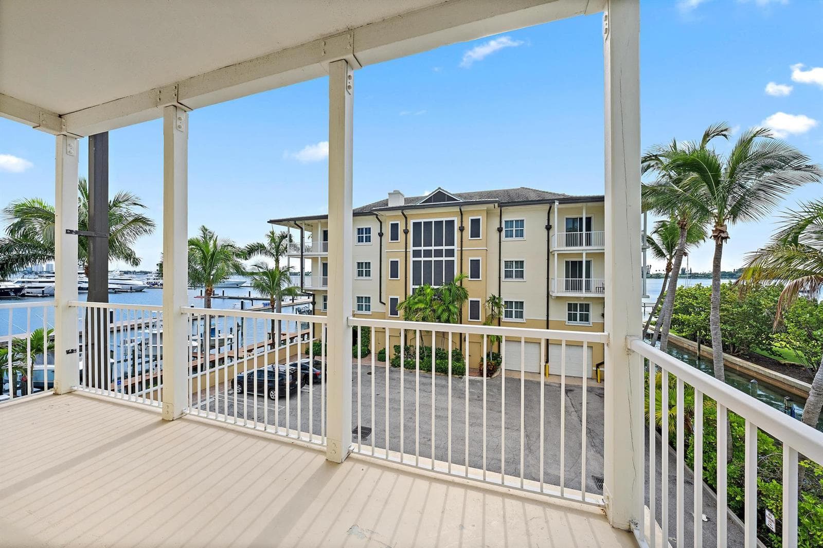 3920 N Flagler Drive 301 photo 14