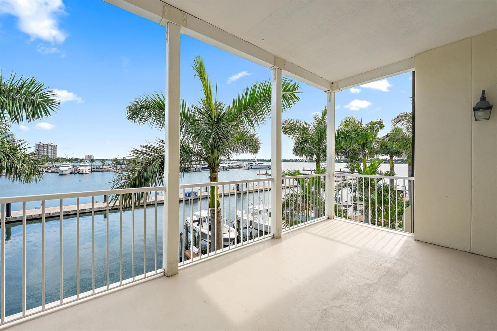 3920 N Flagler Drive 301 photo 4