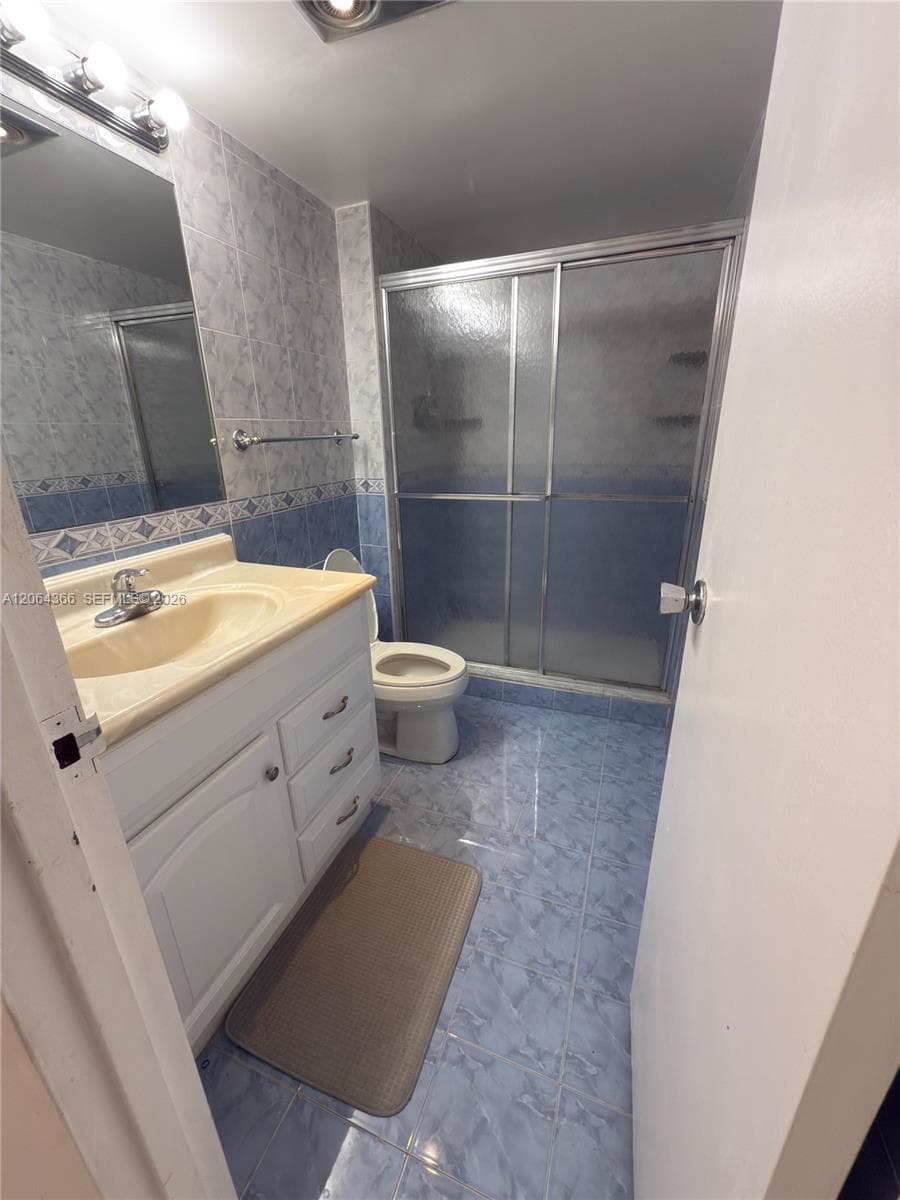 3675 N Country Club Dr 109 photo 17