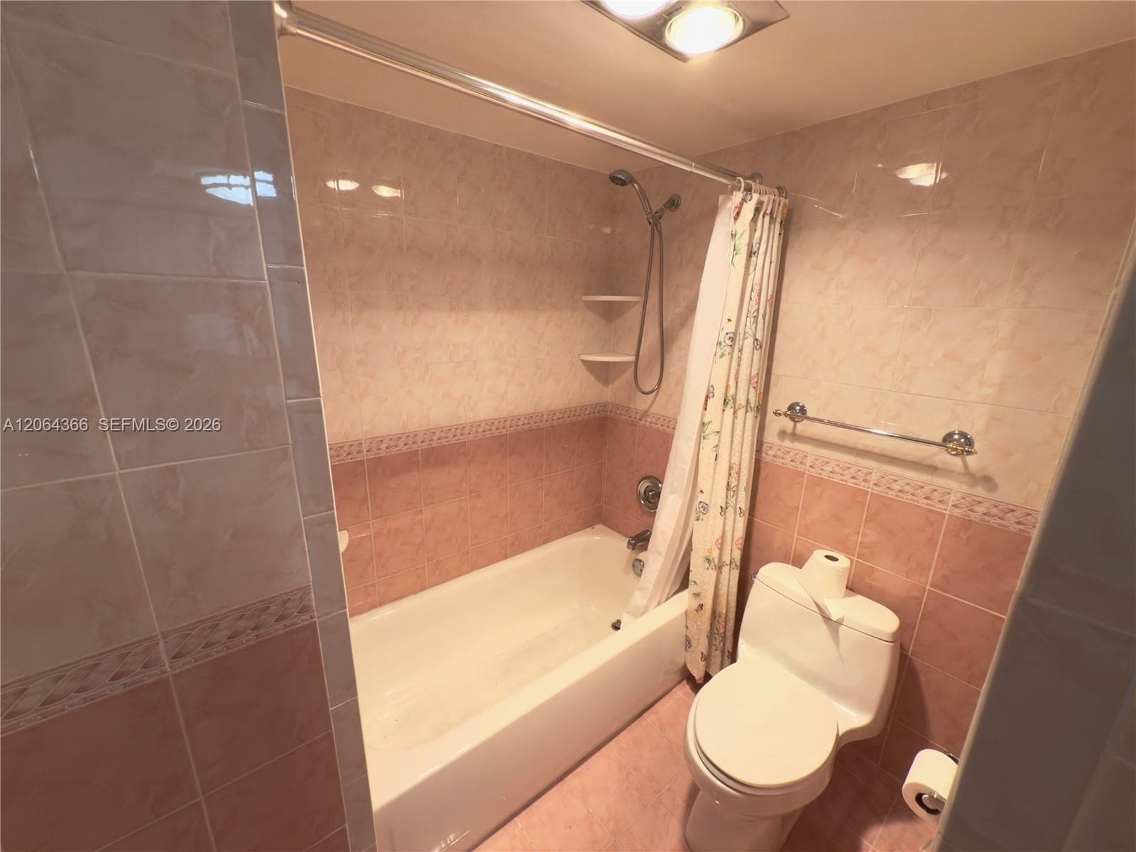 3675 N Country Club Dr 109 photo 22